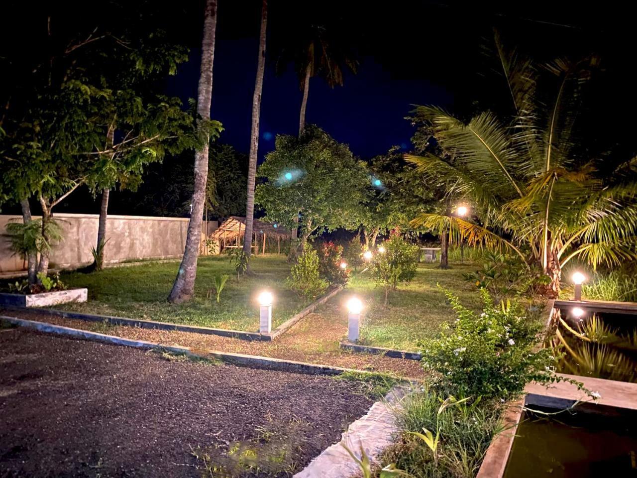 Athyantha Resort Anuradhapura Exteriör bild