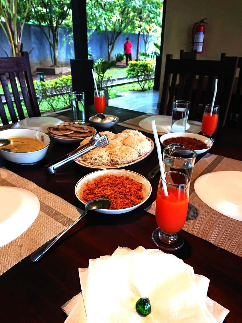 Athyantha Resort Anuradhapura Exteriör bild