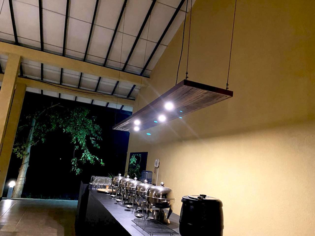 Athyantha Resort Anuradhapura Exteriör bild