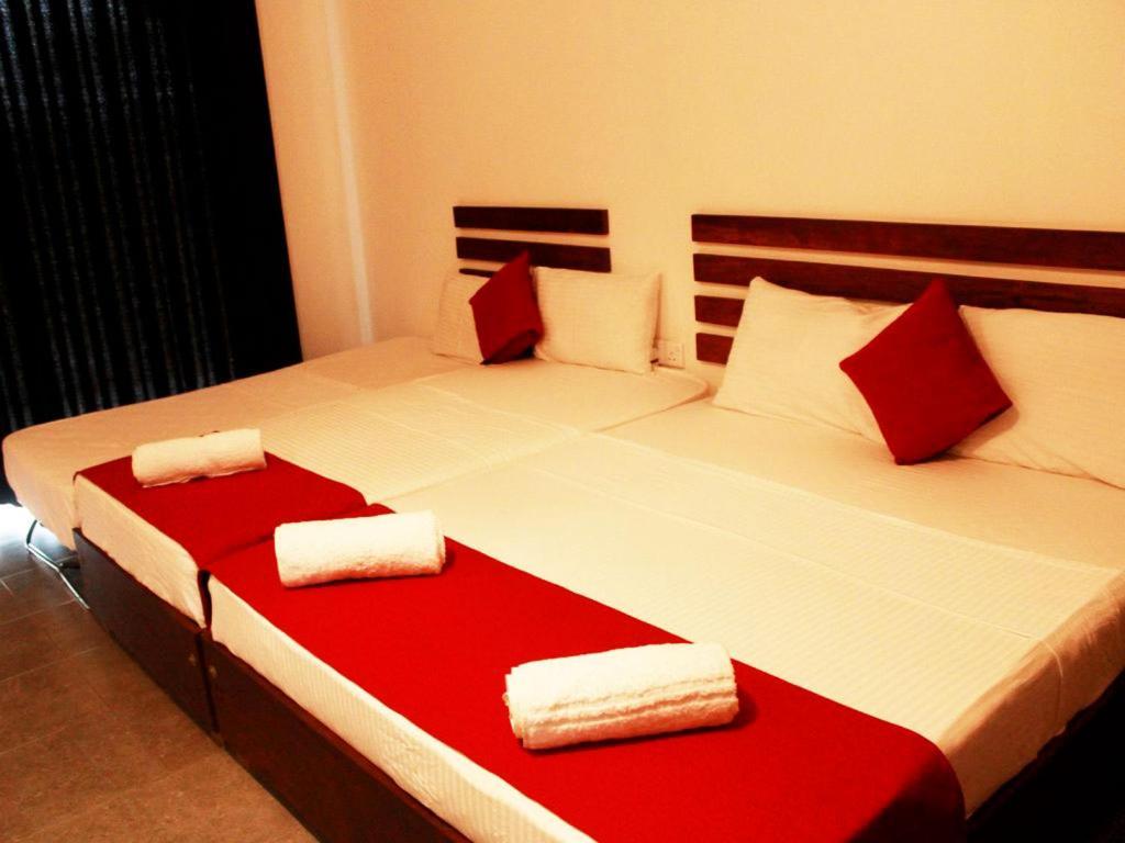 Athyantha Resort Anuradhapura Exteriör bild