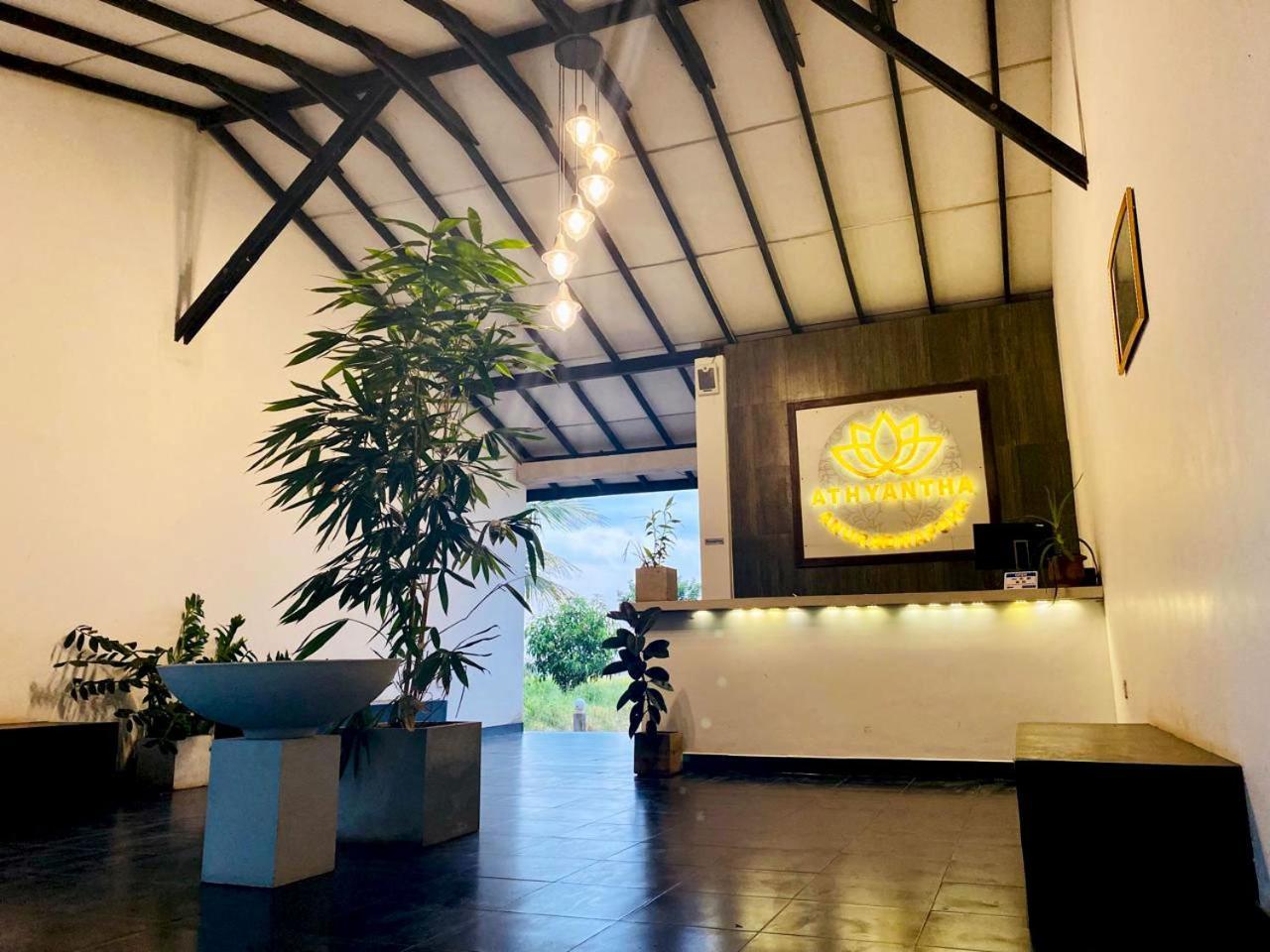 Athyantha Resort Anuradhapura Exteriör bild